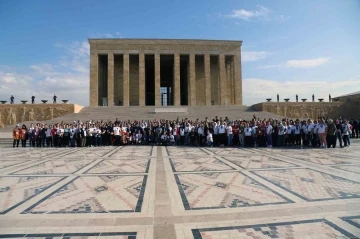 Muğlalı 255 kadın Anıtkbir’i ziyaret eti
