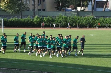 Muğlaspor sezonun ilk antrenmanı için sahaya indi
