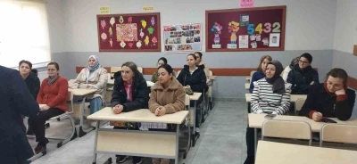 Muratlı’da Ebeveyn Okulu kursu açıldı
