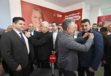 Muratpaşa’da 150 İYİ Parti üyesi törenle CHP’ye katıldı
