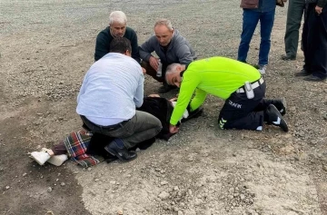 15 yaşındaki kızı hayata döndüren trafik polisi 'Ayın polisi' seçildi