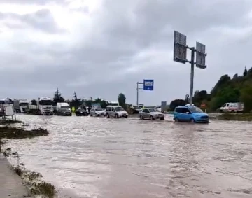 Nevşehir’de sağanak ulaşımda aksamalara neden oldu
