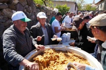 Niğde’de asırlık gelenek ’Helva Şenliği’
