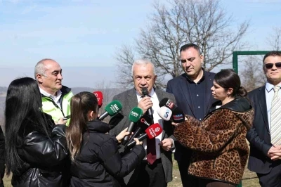 Nilüfer Belediyesi ahududu üretimi ile çiftçiye örnek olacak