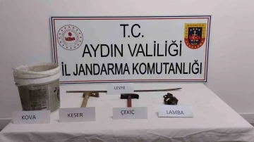 Nysa’da kaçak kazı yaparken suçüstü yakalandılar
