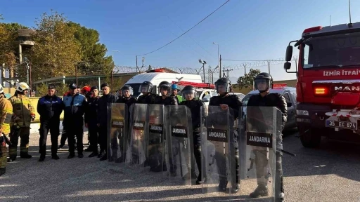 Ödemiş M Tipi Kapalı Cezaevi’nde &quot;İsyan ve Yangın Tatbikatı&quot; düzenlendi
