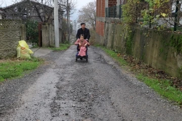 Off-Road pisti değil ilçenin sokak yolu
