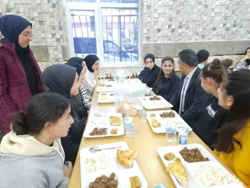 Öğrencilerle iftar buluşması
