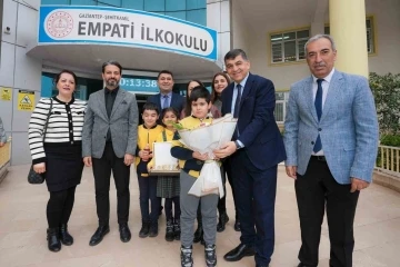 Öğretmen talep etti, dersi Fadıloğlu anlattı
