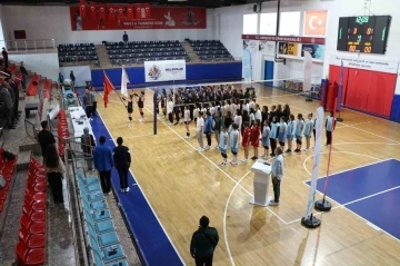 Okul sporları açılış seremonisiyle başladı
