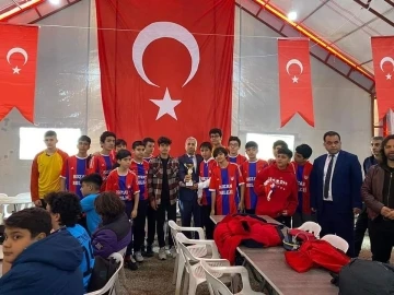 Okullar arası futbol müsabakaları tamamlandı
