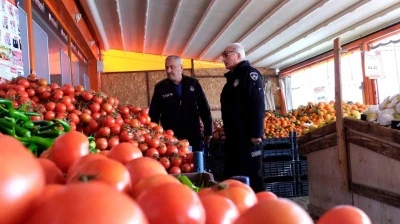 Onikişubat’ta Ramazan öncesi raf ve depolar mercek altında
