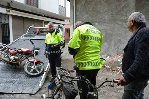 Ordu’da tescilsiz ve yakalaması olan motosikletler ele geçirildi
