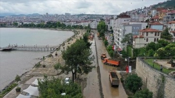 Ordu'da sağanağın yol açtığı tahribat gideriliyor