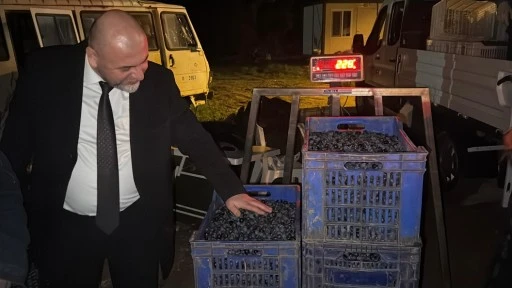 Orhangazi Belediyesi'nin ürettiği zeytin ve zeytinyağı markası tüketicilerin beğenisine sunuldu 