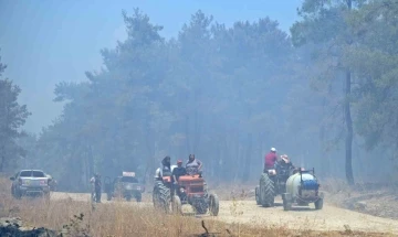 Orman yangınına çiftçi filosuyla müdahale
