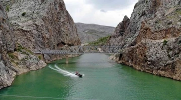 Ortadoğu’nun en uzun akarsuyu Fırat Nehri 3 ülkeye hayat veriyor
