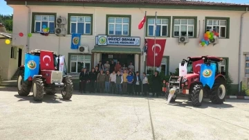 Osmaniye’de çiftçilere devlet destekli traktör
