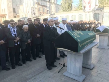 Osmanlı Hanedan Ailesi Reisi Şehzade Harun Osmanoğlu’nun dünürü son yolculuğuna uğurlandı
