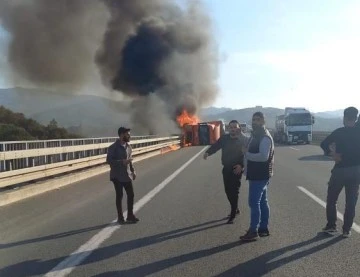 Bursa'da bir TIR alevlere teslim oldu