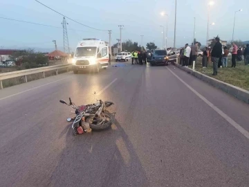 Otomobil ile çarpışan motosiklet sürücüsü hayatını kaybetti
