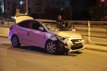 Otomobilin çarptığı bisikletli çocuklardan biri öldü diğeri ağır yaralandı
