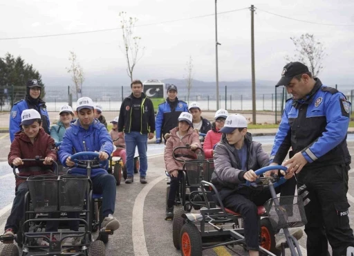 Özel bireylere trafik eğitimi
