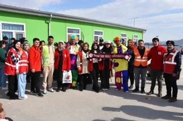 (Özel) Depremin 1. Yıl dönümünde Siverekli STK’lar Adıyamanlı Depremzedeleri unutmadı
