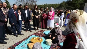 (ÖZEL) Roman kahramanlarına renkli anma
