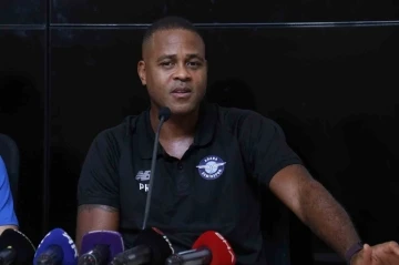 Patrick Kluivert: ”Elimizden geleni yapıp kendi oyunumuzu ortaya koyacağız”
