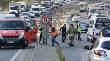 Pendik’te hafriyat kamyonu ile otomobil çarpıştı: 2 yaralı
