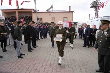 Piyade Uzman Çavuş Hikmet Aslan Niğde’de son yolculuğuna uğurlandı