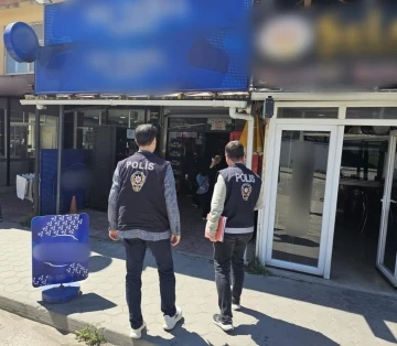 Polis ekiplerinden okul çevrelerinde denetim
