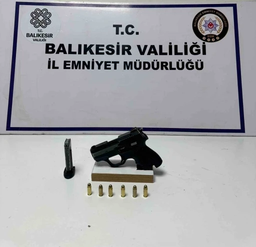 Polis, firari hükümlüyü kurye kılığına girerek yakaladı
