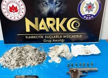 Gemlik'te kaçan otomobilde yarım kilodan fazla metanfetamin yakalandı!