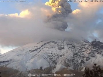 Popocatepetl Yanardağı’nda 24 saatte 12 patlama