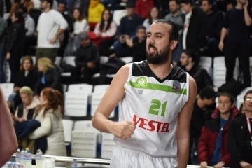 Potanın Tarzanları Manisalı basketbol severleri maça davet etti
