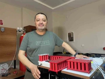 Prof. Dr. Kadir Aydın: &quot;Elektrikli araçlarda hava sıcaklığı 45 dereceyi geçince yangın riski artıyor&quot;
