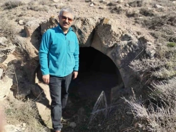 Prof. Dr. Özsoy: &quot;Kadınların ilgilenmediği uğraş defineciliktir&quot;
