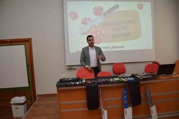 Profesyonel bıçak eğitimi ve kullanımı semineri EMYO’da gerçekleştirildi
