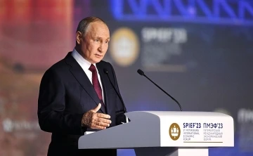 Putin: &quot;Yahudi dostlarım Zelenskiy’den utanıyor&quot;
