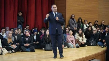 &quot;Ay’a milli hibrit roket motorumuzla erişeceğiz&quot;
