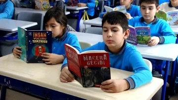 &quot;Bir Kitap Bir İnsan Projesi” Menteşe’de yoğun ilgi gördü
