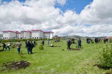 &quot;Filistin&quot; için Gazze hatıra ormanı oluşturuldu
