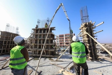 &quot;İnşaat sektörü günlük 2 bin TL’ye çalışacak usta bulamıyor&quot;