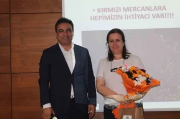 &quot;Kırmızı mercanlar nedeniyle Ayvalık, Türkiye’nin Kızıldeniz’i olarak anılıyor&quot;
