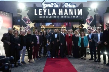 &quot;Leyla Hanım&quot; filmine görkemli gala
