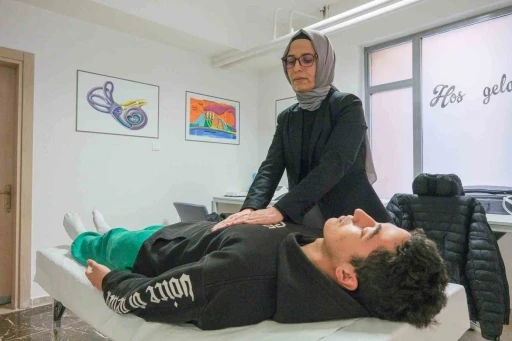 Reiki uygulamasının hemodiyaliz tedavisi alan hastalarda ağrı ve yaşam kalitesine etkisi araştırılıyor
