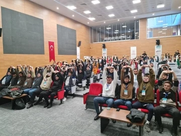 Rektör Türkmen 7. Tematik Kış Kampında &quot;Yurt-Time Spor&quot; projesini anlattı
