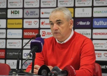 Rıza Çalımbay: &quot;Fenerbahçe maçını kazanmak için ne gerekiyorsa yapacağız&quot;
